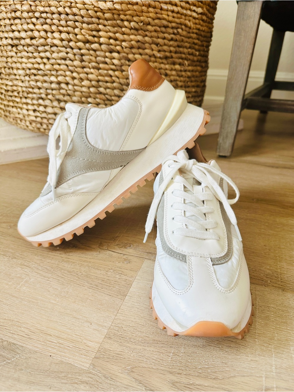Blondo Waterproof White Leather & Suede Sneakers with Gray Panels and Tan Heel